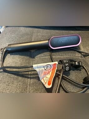 Pink-Trim Mini Hair Straightener Flat Iron - Unbranded